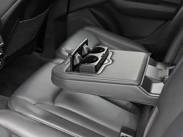 アウディ Ｑ７ ブラックスタイリング 静岡県 2019(平31)年 1.7万km 黒 125台限定モデル　ブラックデザイン/MMIナビゲーションTV Bluetooth/全方位カメラ/ブラックレザーシート シートヒーター /シートヒーター /バーチャルコクピット/Audi Sport20インチブラックアルミホイール/ブラックルーフレール/マトリクスLEDヘッドライト/Audyプレセンス衝突軽減ブレーキ　レーンアシスト/アダプティブクルーズコントロール/サイドアシスト/サードシート電動格納シート/ドライブセレクト/パワーバックドア /DSRCETC