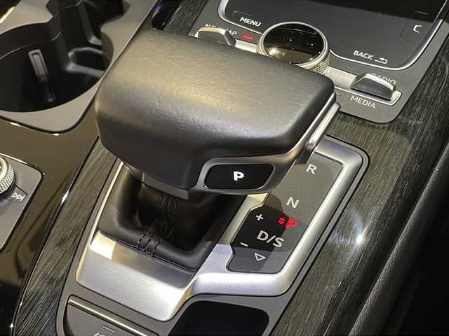 アウディ Ｑ７ ブラックスタイリング 新潟県 2019(平31)年 1.7万km 黒 125台限定モデル　ブラックデザイン/MMIナビゲーションTV Bluetooth/全方位カメラ/ブラックレザーシート シートヒーター /シートヒーター /バーチャルコクピット/Audi Sport20インチブラックアルミホイール/ブラックルーフレール/マトリクスLEDヘッドライト/Audyプレセンス衝突軽減ブレーキ　レーンアシスト/アダプティブクルーズコントロール/サイドアシスト/サードシート電動格納シート/ドライブセレクト/パワーバックドア /DSRCETC