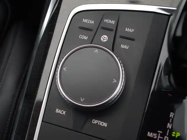 ＢＭＷ ３２０ｄ xDrive ツーリング Mスポーツ 埼玉県 2020(令2)年 4.6万km グレー ブラックレザーシート /アダプティブクルーズコントロール /ドライビングPro /ハイラインパッケージ /CarPlay /パークディスタンスコントロール/ブラインドスポットモニター /コンフォートアクセス /全周囲カメラ /純正ナビ /ETC /ワイヤレス充電 /シートヒーター/シートポジションメモリー機能/ランバーサポート