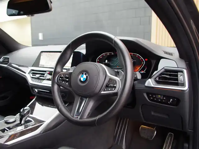 ＢＭＷ ３２０ｄ xDrive ツーリング Mスポーツ 埼玉県 2020(令2)年 4.6万km グレー ブラックレザーシート /アダプティブクルーズコントロール /ドライビングPro /ハイラインパッケージ /CarPlay /パークディスタンスコントロール/ブラインドスポットモニター /コンフォートアクセス /全周囲カメラ /純正ナビ /ETC /ワイヤレス充電 /シートヒーター/シートポジションメモリー機能/ランバーサポート