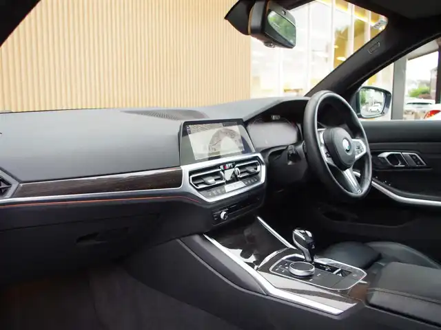 ＢＭＷ ３２０ｄ xDrive ツーリング Mスポーツ 埼玉県 2020(令2)年 4.6万km グレー ブラックレザーシート /アダプティブクルーズコントロール /ドライビングPro /ハイラインパッケージ /CarPlay /パークディスタンスコントロール/ブラインドスポットモニター /コンフォートアクセス /全周囲カメラ /純正ナビ /ETC /ワイヤレス充電 /シートヒーター/シートポジションメモリー機能/ランバーサポート