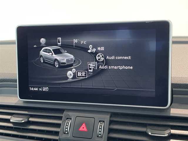 アウディ Ｑ５ 2．0TFSIクワトロ 1st ED 愛知県 2017(平29)年 5.7万km 白 ２５０台限定車　/Ｓｌｉｎｅ仕様　/ＭＭＩナビ　/Ｂｌｕｅｔｏｏｔｈ　/フルセグＴＶ　/３６０度カメラ　/アウディプレセンスシティ　/ACC/LKA/BSM/アウディコネクト　/パーシャルレザー　/シートヒーター/ＬＥＤライト　/ドライブレコーダー/ＥＴＣ２．０/プッシュスタート/アイドリングストップ/ウィンカーミラー