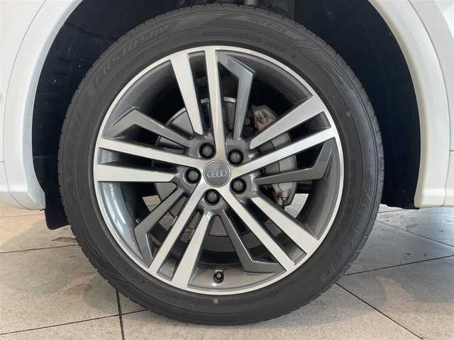 アウディ Ｑ５ 2．0TFSIクワトロ 1st ED 愛知県 2017(平29)年 5.7万km 白 ２５０台限定車　/Ｓｌｉｎｅ仕様　/ＭＭＩナビ　/Ｂｌｕｅｔｏｏｔｈ　/フルセグＴＶ　/３６０度カメラ　/アウディプレセンスシティ　/ACC/LKA/BSM/アウディコネクト　/パーシャルレザー　/シートヒーター/ＬＥＤライト　/ドライブレコーダー/ＥＴＣ２．０/プッシュスタート/アイドリングストップ/ウィンカーミラー