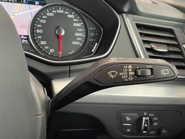 アウディ Ｑ５ 2．0TFSIクワトロ 1st ED 愛知県 2017(平29)年 5.7万km 白 ２５０台限定車　/Ｓｌｉｎｅ仕様　/ＭＭＩナビ　/Ｂｌｕｅｔｏｏｔｈ　/フルセグＴＶ　/３６０度カメラ　/アウディプレセンスシティ　/ACC/LKA/BSM/アウディコネクト　/パーシャルレザー　/シートヒーター/ＬＥＤライト　/ドライブレコーダー/ＥＴＣ２．０/プッシュスタート/アイドリングストップ/ウィンカーミラー
