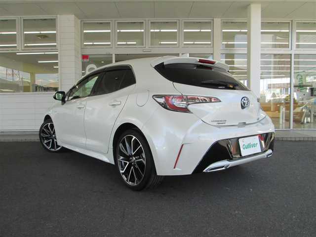 トヨタ カローラ スポーツ ハイブリッドG Z 千葉県 2019(令1)年 2.2万km ホワイトパールクリスタルシャイン ワンオーナー/純正SDナビ・フルセグTV/バックカメラ/純正オーディオ【CD/SD/DVD/BT】/スエード本革コンビスポーツシート/フロント、リアコーナーセンサー/ナビ連動ドライブレコーダー/トヨタセーフティセンス/クルーズコントロール/前席シートヒーター/ウインカードアミラー/LEDヘッドライト/LEDフォグランプ/スマートキー/ETC2.0/TVキット/R3、4、6年ディーラー記録簿