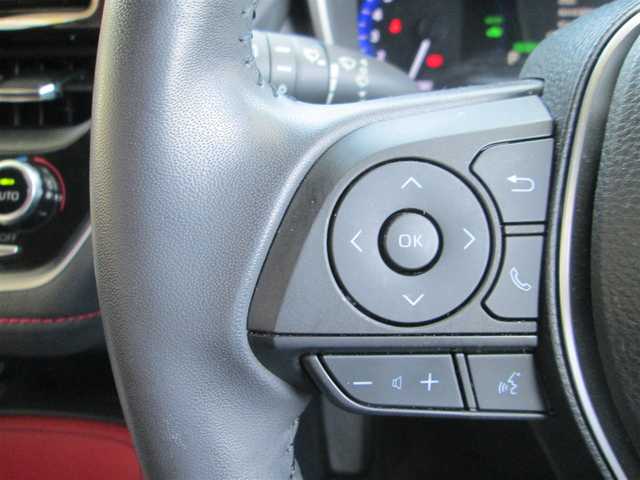 トヨタ カローラ スポーツ ハイブリッドG Z 千葉県 2019(令1)年 2.2万km ホワイトパールクリスタルシャイン ワンオーナー/純正SDナビ・フルセグTV/バックカメラ/純正オーディオ【CD/SD/DVD/BT】/スエード本革コンビスポーツシート/フロント、リアコーナーセンサー/ナビ連動ドライブレコーダー/トヨタセーフティセンス/クルーズコントロール/前席シートヒーター/ウインカードアミラー/LEDヘッドライト/LEDフォグランプ/スマートキー/ETC2.0/TVキット/R3、4、6年ディーラー記録簿