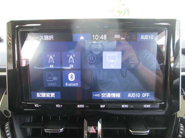 トヨタ カローラ スポーツ ハイブリッドG Z 千葉県 2019(令1)年 2.2万km ホワイトパールクリスタルシャイン ワンオーナー/純正SDナビ・フルセグTV/バックカメラ/純正オーディオ【CD/SD/DVD/BT】/スエード本革コンビスポーツシート/フロント、リアコーナーセンサー/ナビ連動ドライブレコーダー/トヨタセーフティセンス/クルーズコントロール/前席シートヒーター/ウインカードアミラー/LEDヘッドライト/LEDフォグランプ/スマートキー/ETC2.0/TVキット/R3、4、6年ディーラー記録簿
