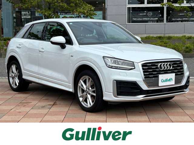 アウディ Ｑ２ 30TFSIスポーツ 福島県 2018(平30)年 4万km パール 純正HDDナビ/（AM/FM/CD/DVD/AUX/BT/TVフルセグ）/アウディコネクト/ETC2.0/ドライブレコーダー/バックカメラ/前席シートヒーター/クルーズコントロール/エンジンスタートボタン/LEDヘッドライト/純正フロアマット/ABS/アイドリングストップ/衝突被害軽減装置/車間距離自動制御システム/駐車支援システム/横滑り防止装置/トラクションコントロール/レインセンサー/盗難防止システム