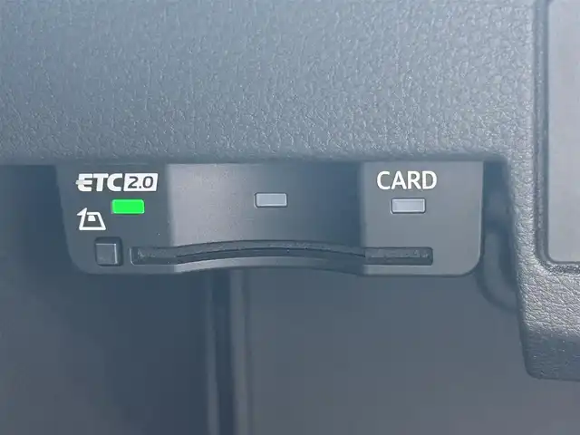 アウディ Ｑ２ 30TFSIスポーツ 福島県 2018(平30)年 4万km パール 純正HDDナビ/（AM/FM/CD/DVD/AUX/BT/TVフルセグ）/アウディコネクト/ETC2.0/ドライブレコーダー/バックカメラ/前席シートヒーター/クルーズコントロール/エンジンスタートボタン/LEDヘッドライト/純正フロアマット/ABS/アイドリングストップ/衝突被害軽減装置/車間距離自動制御システム/駐車支援システム/横滑り防止装置/トラクションコントロール/レインセンサー/盗難防止システム