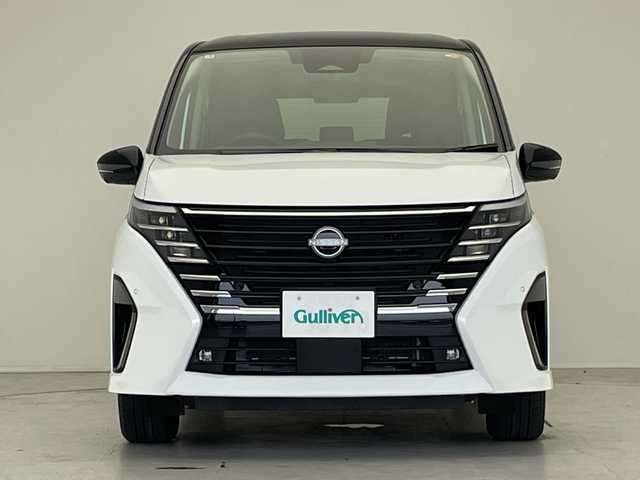 日産 セレナ e－パワー ハイウェイスター V 愛知県 2025(令7)年 0.1千km 白Ⅱ 登録済未使用車/プロパイロット/純正12.3型ディズプレイオーディオナビ/フリップダウンモニター/SOSコール/全方位カメラ/両側パワースライドドア/バックカメラ/コーナーセンサー/純正アルミホイール/ETC2.0/ブラインドスポットモニター/LEDヘッドライト/インテリジェントミラー/リアオートエアコン/オートマチックハイビーム/ワイヤレス充電機/ステアリングスイッチ/スマートキー/プッシュスタート
