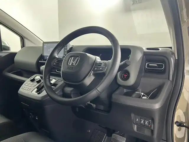 ホンダ フリード ハイブリット e:HEV クロスター 佐賀県 2025(令7)年 0.1千km ベージュ 登録済み未使用車/純正9インチGathersナビ/フルセグTV/Bluetooth/Androidauto/Applecarplay/バックカメラ/衝突被害軽減システム/レーダークルーズコントロール/レーンアシスト/ブラインドスポットモニター/クリアランスソナー/電子パーキング/ブレーキホールド/LEDヘッドライト/LEDフォグライト/両側パワースライドドア/運転席・助手席シートヒーター/ハーフレザーシート/ウォークスルー/ルーフレール/後席サンシェード/カーテンエアバック/純正15インチアルミホイール/スマートキー/スペアキー×1