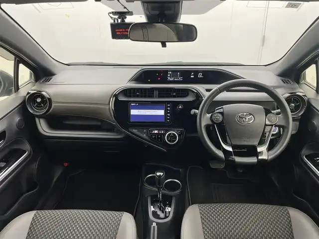 トヨタ アクア クロスオーバー グラム 茨城県 2019(令1)年 2.6万km オリーブマイカM 純正9型ナビ/バックカメラ/フルセグ/衝突被害軽減ブレーキ/車線逸脱抑制装置/オートマチックハイビーム/クリアランスソナー/ETC/ドラレコ/ハーフレザーシート/シートヒーター/純正16インチAW/LEDヘッドライト/スマートキー