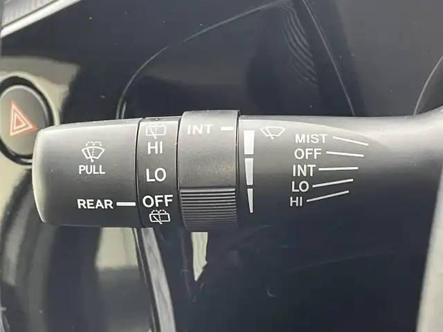 トヨタ アクア クロスオーバー グラム 茨城県 2019(令1)年 2.6万km オリーブマイカM 純正9型ナビ/バックカメラ/フルセグ/衝突被害軽減ブレーキ/車線逸脱抑制装置/オートマチックハイビーム/クリアランスソナー/ETC/ドラレコ/ハーフレザーシート/シートヒーター/純正16インチAW/LEDヘッドライト/スマートキー