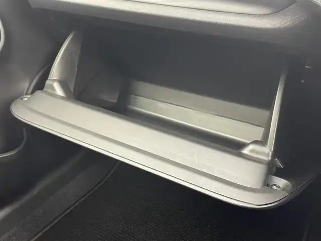 トヨタ アクア クロスオーバー グラム 茨城県 2019(令1)年 2.6万km オリーブマイカM 純正9型ナビ/バックカメラ/フルセグ/衝突被害軽減ブレーキ/車線逸脱抑制装置/オートマチックハイビーム/クリアランスソナー/ETC/ドラレコ/ハーフレザーシート/シートヒーター/純正16インチAW/LEDヘッドライト/スマートキー
