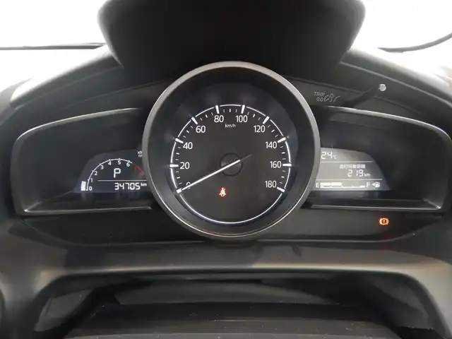 マツダ マツダ２ 15S スマートエディション 静岡県 2021(令3)年 3.5万km プラチナクォーツメタリック 衝突軽減ブレーキ/車線逸脱警報/ブラインドスポットモニター/クリアランスソナー/マツダコネクト8インチナビ/・Bluetooth接続/・USB/・AUX/全方位モニター/MTモード付きAT/ISOFIX/USBポート×2/アイドリングストップ/ウインカーミラー/オートリトラミラー/オートライト/オートワイパー/純正フロアマット/純正ドアバイザー/プッシュスタート/スマートキー×2/取扱説明書/新車保証書/整備記録簿/・新車1ヶ月、6ヶ月、12ヶ月、R6