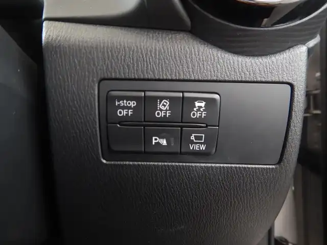 マツダ マツダ２ 15S スマートエディション 静岡県 2021(令3)年 3.5万km プラチナクォーツメタリック 衝突軽減ブレーキ/車線逸脱警報/ブラインドスポットモニター/クリアランスソナー/マツダコネクト8インチナビ/・Bluetooth接続/・USB/・AUX/全方位モニター/MTモード付きAT/ISOFIX/USBポート×2/アイドリングストップ/ウインカーミラー/オートリトラミラー/オートライト/オートワイパー/純正フロアマット/純正ドアバイザー/プッシュスタート/スマートキー×2/取扱説明書/新車保証書/整備記録簿/・新車1ヶ月、6ヶ月、12ヶ月、R6