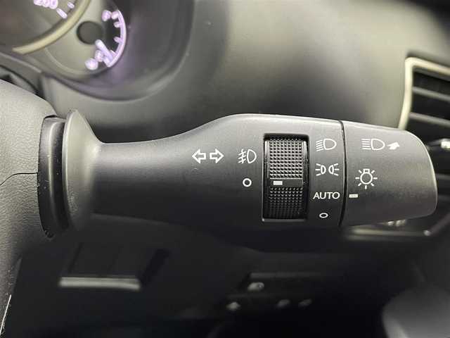 レクサス ＮＸ 200t アーバンスタイル 埼玉県 2017(平29)年 4.5万km ソニッククォーツ 三眼ＬＥＤヘッドライト　/純正ナビ　/シートヒーター　/バックカメラ　/サイドカメラ　/レザーシート　/メモリー付パワーシート　/衝突軽減システム　/オートハイビーム /レーダークルーズコントロール/ETC2.0