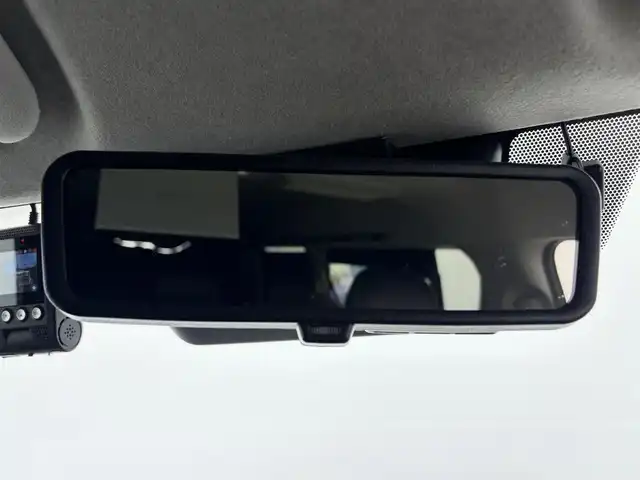 トヨタ ハイエース GL 愛知県 2024(令6)年 1.5万km ブラックマイカ FLEXコンプリートカー/・シートアレンジ【familiar】/・SOREXヒッチメンバー/・防虫MAGネット/・アミエース（左後網戸）/・フロントバンパー/・テールランプ/・白黄切替フォグランプ/・シートカバー/カロッツェリアフローティングナビ/(BT/フルセグ/HDMI)/カロッツェリア後席モニター/全方位カメラ/ETC/ドライブレコーダー/プリクラッシュ/LDA/クリアランスソナー/オートハイビーム/ドアバイザー/NITRO POWER１６インチホイール/TOYOオープンカントリータイヤ/社外シフトノブ