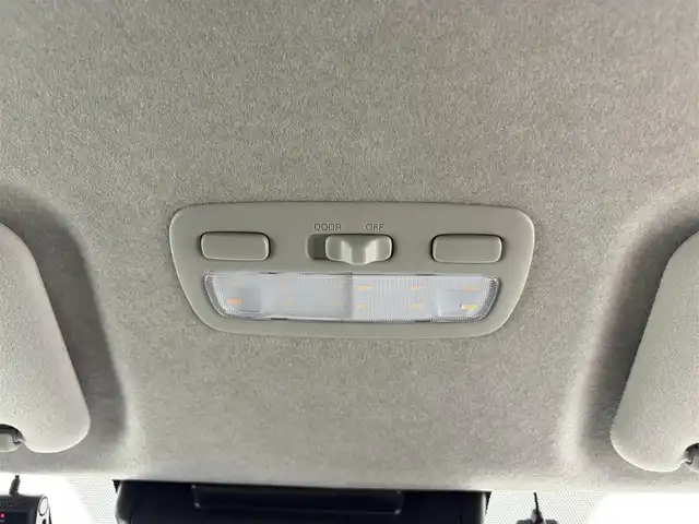 トヨタ ハイエース GL 愛知県 2024(令6)年 1.5万km ブラックマイカ FLEXコンプリートカー/・シートアレンジ【familiar】/・SOREXヒッチメンバー/・防虫MAGネット/・アミエース（左後網戸）/・フロントバンパー/・テールランプ/・白黄切替フォグランプ/・シートカバー/カロッツェリアフローティングナビ/(BT/フルセグ/HDMI)/カロッツェリア後席モニター/全方位カメラ/ETC/ドライブレコーダー/プリクラッシュ/LDA/クリアランスソナー/オートハイビーム/ドアバイザー/NITRO POWER１６インチホイール/TOYOオープンカントリータイヤ/社外シフトノブ