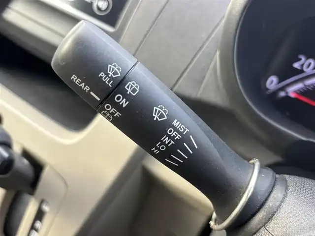 ダイハツ ムーヴ L 熊本県 2014(平26)年 5.6万km パールホワイトⅢ 純正CDオーディオ/【AM/FM】/盗難防止装置/純正フロアマット/電動格納ミラー