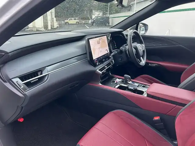 レクサス ＲＸ 500h Fスポーツパフォーマンス 東京都 2024(令6)年 2.2万km ホワイトノーヴァガラスフレーク ワンオーナー/純正フルセグTVナビ/（Bluetooth/USB）/純正21インチアルミホイール/純正フロアマット/サンルーフ/G-Link/デジタルインナーミラー/ビルトインETC/パドルシフト/クリアランスソナー/ハンドルヒーター/レザーシート/パワーシート/シートヒーター/エアシート/アラウンドビューモニター/バックカメラ/追従型クルーズコントロール/電動リアゲート/オートライト/オートマチックハイビーム/LEDヘッドライト/スマートキー/スペアキー1本/保証書/取説書