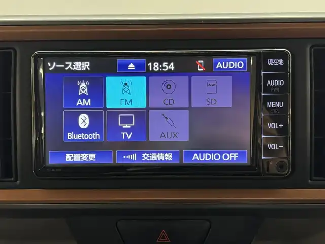 トヨタ パッソ モーダ　チャーム 三重県 2021(令3)年 3.8万km ブラックマイカメタリック/ダークエメラルドマイカ 2トーン ガソリン/FF/インパネCVT/純正 7インチナビ NSCN-W68/（AM/FM/CD/SD/地デジTV/Bluetooth/AUX）/パノラマモニター/ドライブレコーダー 前後/ビルトイン ETC/衝突回避支援機能 スマートアシスト3/・衝突回避支援ブレーキ機能（対車両・対歩行者）/・衝突警報機能（対車両・対歩行者）/・車線逸脱警報機能誤発進抑制制御機能（前方・後方）/・誤発進抑制制御機能（前方・後方）/・コーナーセンサー（フロント４個／リヤ４個、接近お知らせ表示付）/など/装備/・ハーフレザーシート/・シートヒーター（D）/・LEDヘッドライト & LEDクリアランスランプ/・オートライトシステム/・オートハイビーム機能/・オートエアコン/・ステアリングスイッチ/・プッシュスタート/・スマートキーx2/・純正ホイールキャップ＆14インチスチールホイール/・保/取/など