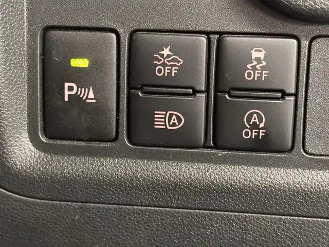 トヨタ パッソ モーダ　チャーム 三重県 2021(令3)年 3.8万km ブラックマイカメタリック/ダークエメラルドマイカ 2トーン ガソリン/FF/インパネCVT/純正 7インチナビ NSCN-W68/（AM/FM/CD/SD/地デジTV/Bluetooth/AUX）/パノラマモニター/ドライブレコーダー 前後/ビルトイン ETC/衝突回避支援機能 スマートアシスト3/・衝突回避支援ブレーキ機能（対車両・対歩行者）/・衝突警報機能（対車両・対歩行者）/・車線逸脱警報機能誤発進抑制制御機能（前方・後方）/・誤発進抑制制御機能（前方・後方）/・コーナーセンサー（フロント４個／リヤ４個、接近お知らせ表示付）/など/装備/・ハーフレザーシート/・シートヒーター（D）/・LEDヘッドライト & LEDクリアランスランプ/・オートライトシステム/・オートハイビーム機能/・オートエアコン/・ステアリングスイッチ/・プッシュスタート/・スマートキーx2/・純正ホイールキャップ＆14インチスチールホイール/・保/取/など