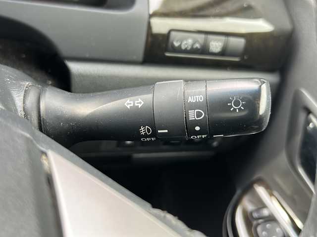 トヨタ アルファード 240S タイプゴールドⅡ 石川県 2014(平26)年 11.3万km ホワイトパールクリスタルシャイン ワンオーナー/4WD/純正HDDナビゲーション/【CD・DVD・Bluetooth・HDD・フルセグTV】/型番：NHZN-X62G/両側パワースライドドア/電動リアゲート/ALPINEリアモニター/クルーズコントロール/センターデフロック/コーナーセンサー/エンジンスターター/バックカメラ/ビルトインETC/オットマン/100V電源/プッシュスタート/・スマートキー/・スペアキー/サイド・リアカーテン/電装格納ミラー/HIDヘッドライト/・オートライト/・フォグランプ/純正フロアマット/ドアバイザー/記録簿/取扱説明書/保証書