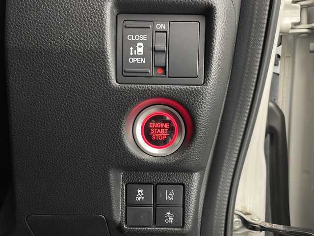 ホンダ Ｎ ＢＯＸ カスタム G L ホンダセンシング 宮崎県 2019(令1)年 7.1万km プラチナホワイトパール 禁煙車/ホンダセンシング/社外ナビTV/（MDV-D706BT/CD/DVD/Bluetooth/フルセグTV）/社外バックカメラ/純正ビルトインETC/純正LEDオートライト/純正LEDフォグ/純正14インチアルミ/純正エアロ/純正ルーフエンドスポイラー/純正フロアマット/左側電動スライドドア/アダプティブクルーズコントロール/レーンディパーチャーアラート/クリアランスソナー/オートエアコン（プラズマクラスター）/ウインカードアミラー/スマートキー/プッシュエンジンスタート/新車時保証書/取扱い説明書