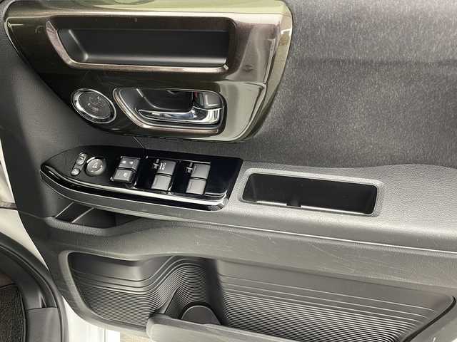ホンダ Ｎ ＢＯＸ カスタム G L ホンダセンシング 宮崎県 2019(令1)年 7.1万km プラチナホワイトパール 禁煙車/ホンダセンシング/社外ナビTV/（MDV-D706BT/CD/DVD/Bluetooth/フルセグTV）/社外バックカメラ/純正ビルトインETC/純正LEDオートライト/純正LEDフォグ/純正14インチアルミ/純正エアロ/純正ルーフエンドスポイラー/純正フロアマット/左側電動スライドドア/アダプティブクルーズコントロール/レーンディパーチャーアラート/クリアランスソナー/オートエアコン（プラズマクラスター）/ウインカードアミラー/スマートキー/プッシュエンジンスタート/新車時保証書/取扱い説明書