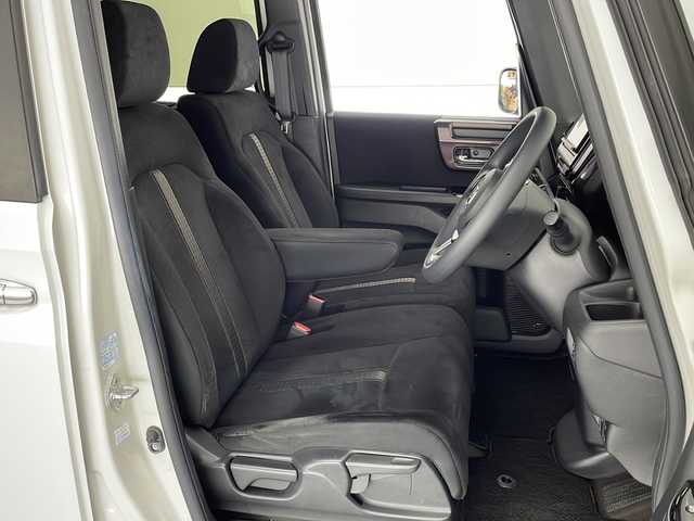 ホンダ Ｎ ＢＯＸ カスタム G L ホンダセンシング 宮崎県 2019(令1)年 7.1万km プラチナホワイトパール 禁煙車/ホンダセンシング/社外ナビTV/（MDV-D706BT/CD/DVD/Bluetooth/フルセグTV）/社外バックカメラ/純正ビルトインETC/純正LEDオートライト/純正LEDフォグ/純正14インチアルミ/純正エアロ/純正ルーフエンドスポイラー/純正フロアマット/左側電動スライドドア/アダプティブクルーズコントロール/レーンディパーチャーアラート/クリアランスソナー/オートエアコン（プラズマクラスター）/ウインカードアミラー/スマートキー/プッシュエンジンスタート/新車時保証書/取扱い説明書
