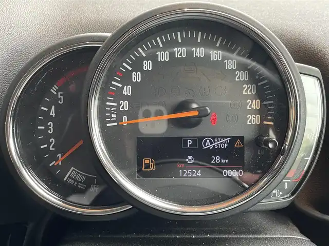 ＭＩＮＩ ミニ クロスオーバー クーパー D 高知県 2020(令2)年 1.3万km メルティングシルバーM 純正ナビゲーション　/バックカメラ　/前後ドライブレコーダー　/電動リアゲート　/ＬＥＤヘッドライト　/フォグランプ　/ＥＴＣ　/フロアマット　/ＵＳＢ入力端子　/コーナーセンサー　/クルーズコントロール　/１８アルミホイール