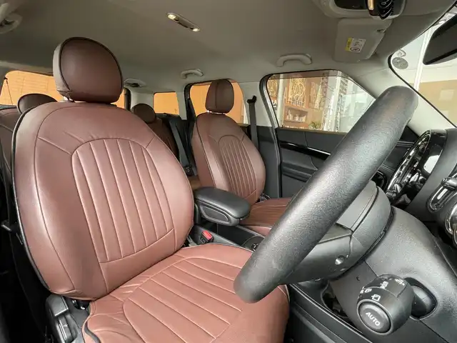 ＭＩＮＩ ミニ クロスオーバー クーパー D 高知県 2020(令2)年 1.3万km メルティングシルバーM 純正ナビゲーション　/バックカメラ　/前後ドライブレコーダー　/電動リアゲート　/ＬＥＤヘッドライト　/フォグランプ　/ＥＴＣ　/フロアマット　/ＵＳＢ入力端子　/コーナーセンサー　/クルーズコントロール　/１８アルミホイール