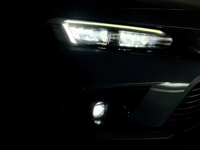ホンダ シビック EX 群馬県 2022(令4)年 3.6万km ソニックグレーパール 純正9型ディスプレイオーディオ/(AM/FM/Bluetooth/フルセグTV//USB/AppleCarPlay/AndroidAuto)/バックモニター/BOSEサウンドシステム/ワイヤレス充電器/10.2インチデジタルグラフィックメーター/LEDアクティブコーナリングライト/LEDフォグライト/Honda SENSING/ ・衝突軽減ブレーキ/近距離衝突軽減ブレーキ/ ・歩行者事故低減ステアリング/ ・路外逸脱抑制機能/ ・渋滞追従機能付アダプティブクルーズコントロール/ ・車線維持支援システム/ ・先行車発進お知らせ機能/ ・標識認識機能/ ・オートハイビーム/ ・アダプティブドライビングビーム/ ・ブラインドスポットインフォメーション/ ・パーキングセンサーシステム/ ・後退出庫サポート/ ・誤発進抑制機能/後方誤発進抑制機能/ ・トラフィックジャムアシスト/前席パワーシート/前席シートヒーター/ビルトインETC2.0/電動パーキングブレーキ/オートブレーキホールド/プッシュスタート/スマートキー/スペアキー有