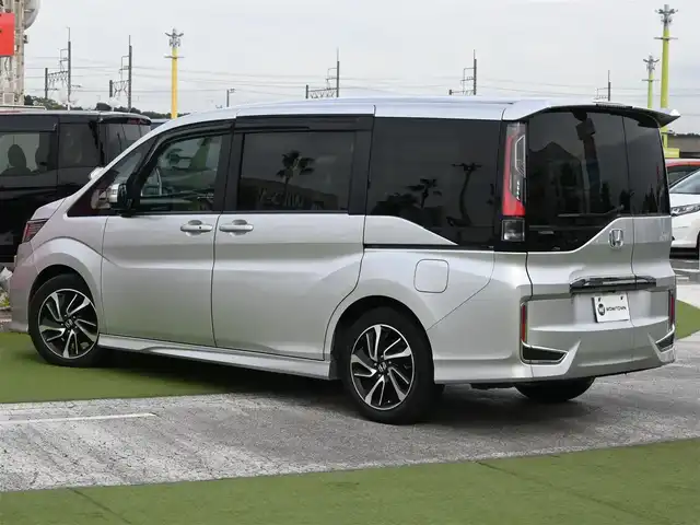 ホンダ ステップワゴン スパーダ クルスピセンシング 神奈川県 2018(平30)年 3.6万km スーパープラチナメタリック 禁煙車/純正9型プレミアムインターナビTV/（VXM-187VFNi/CD/DVD/Bluetooth/フルセグTV）/純正バックカメラ/純正ドライブレコーダー/純正LEDオートライト/純正LEDフォグ/純正17インチアルミ/純正エアロ/純正ルーフエンドスポイラー/純正ラバーマット/両側電動スライドドア/アダプティブクルーズコントロール/レーンディパーチャーアラート/ウインカードアミラー/前席シートヒーター/デュアルオートエアコン/リアオートエアコン/ハーフレザーシート/パドルシフト/本革巻ハンドル/スマートキー/プッシュエンジンスタート/新車時保証書/取扱い説明書