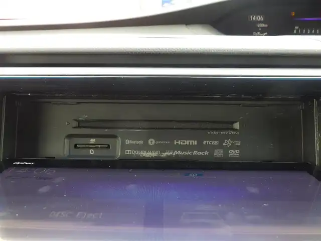 ホンダ ステップワゴン スパーダ クルスピセンシング 神奈川県 2018(平30)年 3.6万km スーパープラチナメタリック 禁煙車/純正9型プレミアムインターナビTV/（VXM-187VFNi/CD/DVD/Bluetooth/フルセグTV）/純正バックカメラ/純正ドライブレコーダー/純正LEDオートライト/純正LEDフォグ/純正17インチアルミ/純正エアロ/純正ルーフエンドスポイラー/純正ラバーマット/両側電動スライドドア/アダプティブクルーズコントロール/レーンディパーチャーアラート/ウインカードアミラー/前席シートヒーター/デュアルオートエアコン/リアオートエアコン/ハーフレザーシート/パドルシフト/本革巻ハンドル/スマートキー/プッシュエンジンスタート/新車時保証書/取扱い説明書