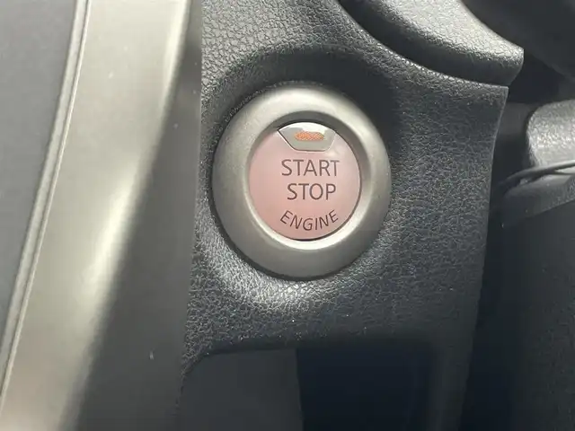 日産 ノート X DIG－S 群馬県 2013(平25)年 7.6万km スーパーブラック 純正ＳＤナビ(CD/SD/FM/AM/フルセグTV/AUX)/バックカメラ/スーパーチャージャー/ＥＴＣ/スマートキー/プッシュスタート/ECOモード/アイドリングストップ/電動格納ミラー/ヘッドライトレベライザー/パワーウインドウ/ステアリングチルド機構/取扱説明書