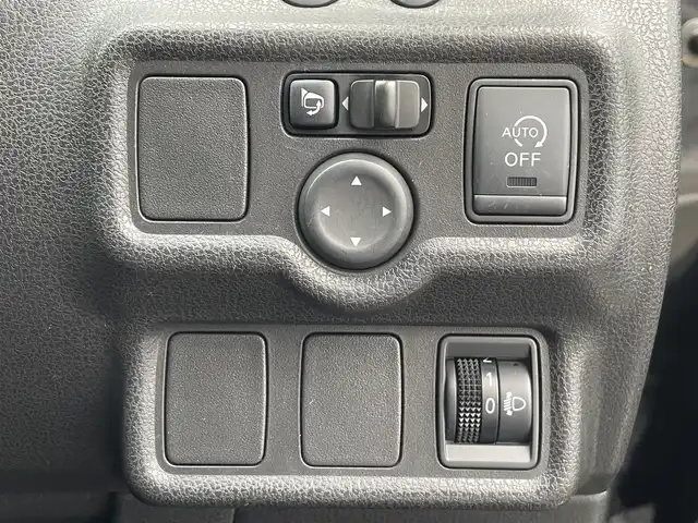 日産 ノート X DIG－S 群馬県 2013(平25)年 7.6万km スーパーブラック 純正ＳＤナビ(CD/SD/FM/AM/フルセグTV/AUX)/バックカメラ/スーパーチャージャー/ＥＴＣ/スマートキー/プッシュスタート/ECOモード/アイドリングストップ/電動格納ミラー/ヘッドライトレベライザー/パワーウインドウ/ステアリングチルド機構/取扱説明書