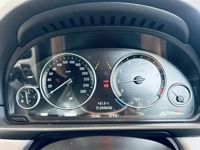 ＢＭＷ ５２３ｉ Mスポーツ 大阪府 2016(平28)年 2.7万km カーボンブラックM ワンオーナー/インテリジェントセーフティ/パワーシート/Dシートメモリ/ACC/純正ナビ/TV/バックカメラ/純正18インチAW/HIDヘッドライト/クリアランスソナー/パドルシフト/ETC/AUX/USB/Bluetooth/CD/DVD