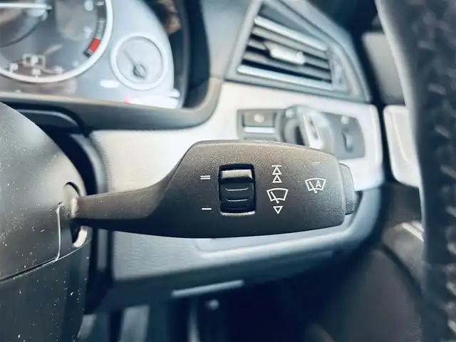 ＢＭＷ ５２３ｉ Mスポーツ 大阪府 2016(平28)年 2.7万km カーボンブラックM ワンオーナー/インテリジェントセーフティ/パワーシート/Dシートメモリ/ACC/純正ナビ/TV/バックカメラ/純正18インチAW/HIDヘッドライト/クリアランスソナー/パドルシフト/ETC/AUX/USB/Bluetooth/CD/DVD