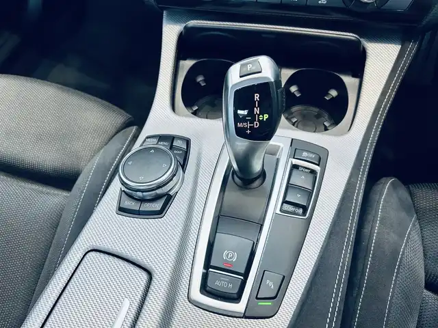 ＢＭＷ ５２３ｉ Mスポーツ 大阪府 2016(平28)年 2.7万km カーボンブラックM ワンオーナー/インテリジェントセーフティ/パワーシート/Dシートメモリ/ACC/純正ナビ/TV/バックカメラ/純正18インチAW/HIDヘッドライト/クリアランスソナー/パドルシフト/ETC/AUX/USB/Bluetooth/CD/DVD