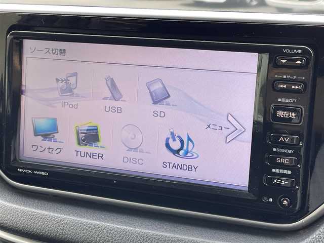 ダイハツ ムーヴ カスタム X SAⅡ 愛媛県 2015(平27)年 4.9万km パールホワイトⅢ 純正ナビ(NMCK-W66D)/・CD/ワンセグ/USB/SD/バックカメラ/前後ドライブレコーダー/ETC/LEDオートライト/スマートアシストII/・衝突軽減ブレーキ/・車線逸脱警報/・誤発進抑制機能/・先行車発進お知らせ/純正アルミホイール/プッシュスタート /・スペアキー/ドアバイザー/電動格納ミラー/・ウィンカーミラー /取扱説明書/保証書