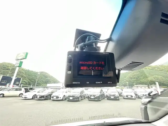 ダイハツ ムーヴ カスタム X SAⅡ 愛媛県 2015(平27)年 4.9万km パールホワイトⅢ 純正ナビ(NMCK-W66D)/・CD/ワンセグ/USB/SD/バックカメラ/前後ドライブレコーダー/ETC/LEDオートライト/スマートアシストII/・衝突軽減ブレーキ/・車線逸脱警報/・誤発進抑制機能/・先行車発進お知らせ/純正アルミホイール/プッシュスタート /・スペアキー/ドアバイザー/電動格納ミラー/・ウィンカーミラー /取扱説明書/保証書