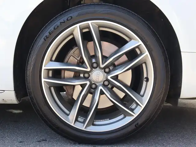 アウディ Ａ８ 3．0 TFSI クワトロ 長野県 2017(平29)年 7.9万km グレイシアホワイトメタリック サンルーフ　/黒革シート　/純正ナビＴＶ　/３６０°/ＢＯＳＥサウンド　/マトリクスＬＥＤ　/ＡＣＣ　/衝突軽減Ｂ　/レーン／サイドアシスト　/パワーシート／ヒーター　/パワーバックドア　/アドバンストキー　/純正２０ＡＷ