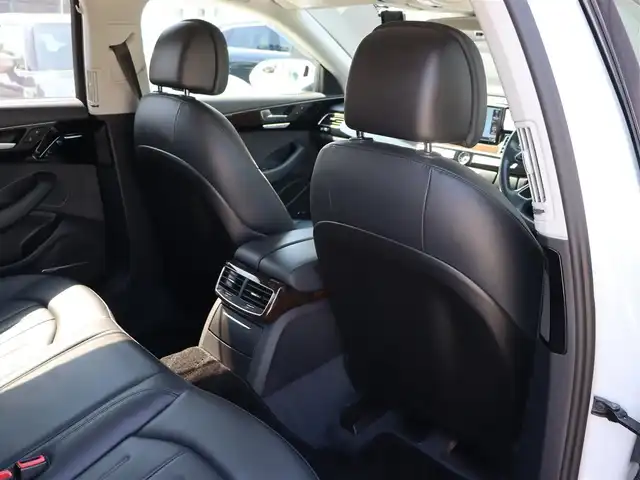 アウディ Ａ８ 3．0 TFSI クワトロ 長野県 2017(平29)年 7.9万km グレイシアホワイトメタリック サンルーフ　/黒革シート　/純正ナビＴＶ　/３６０°/ＢＯＳＥサウンド　/マトリクスＬＥＤ　/ＡＣＣ　/衝突軽減Ｂ　/レーン／サイドアシスト　/パワーシート／ヒーター　/パワーバックドア　/アドバンストキー　/純正２０ＡＷ