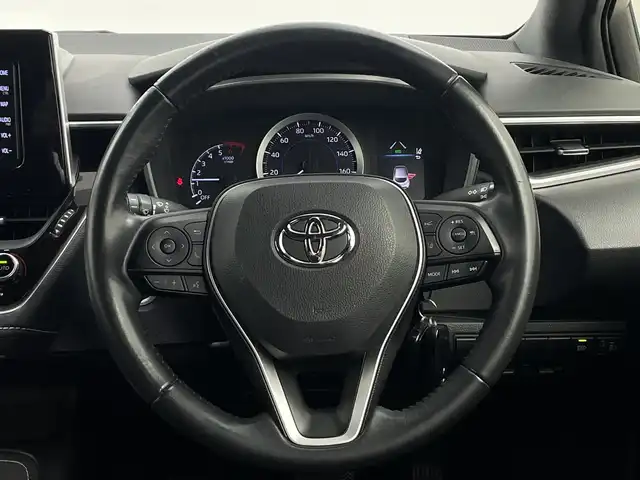トヨタ カローラ スポーツ ハイブリッドG 三重県 2018(平30)年 7.5万km ホワイトパールクリスタルシャイン 禁煙車/トヨタセーフティセンス/メモリーナビ/フルセグＴＶ Bluetoothオーディオ/バックカメラ/ビルトインETC/前後録画ドライブレコーダー/レーダークルーズコントロール/コーナーセンサー/LEDヘッドライト/16インチアルミホイール/スマートキー