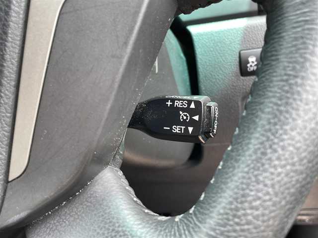 トヨタ アルファード 240S タイプゴールドⅡ 宮崎県 2014(平26)年 10.6万km ブラック 社外ナビ/(AM.FM.Bluetooth)/フルセグTV/バックカメラ/ETC/両側パワースライドドア/クルーズコントロール/フリップダウンモニター/コーナーセンサー/オットマン/オートライト/ダブルオートエアコン/パワーバックドア/ハーフレザー/電格ミラー/ステアリングスイッチ/パワーウィンドウ/パワーステアリング/スマートキー
