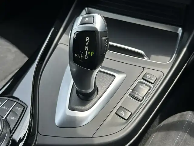 ＢＭＷ １１８ｄ Mスポーツ 茨城県 2018(平30)年 4.9万km アルピンホワイトⅢ 後期型　/インテリジェントＳＦＴ　/ＬＤＷ　/パーキングサポートＰＫＧ　/Ｂカメラ　/ＰＤＣ　/クルーズコントロール　/ナビ　/ＢＴ　/ＵＳＢ　/ＤＶＤ　/ＣＤ　/ＬＥＤヘッドライト　/オートライト　/ミラー型ＥＴＣ　/禁煙車