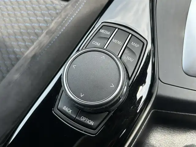 ＢＭＷ １１８ｄ Mスポーツ 茨城県 2018(平30)年 4.9万km アルピンホワイトⅢ 後期型　/インテリジェントＳＦＴ　/ＬＤＷ　/パーキングサポートＰＫＧ　/Ｂカメラ　/ＰＤＣ　/クルーズコントロール　/ナビ　/ＢＴ　/ＵＳＢ　/ＤＶＤ　/ＣＤ　/ＬＥＤヘッドライト　/オートライト　/ミラー型ＥＴＣ　/禁煙車