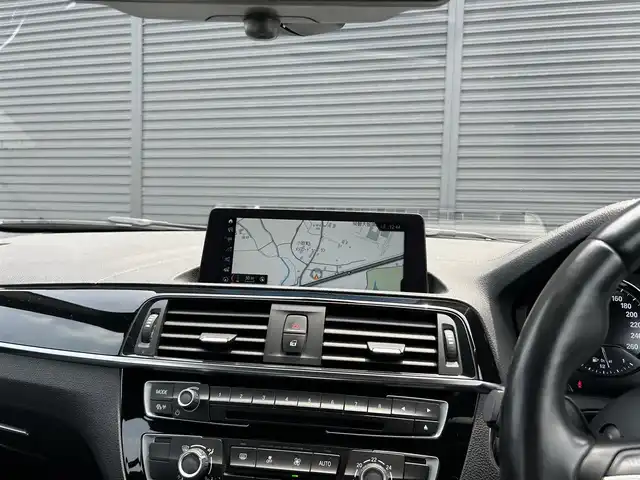 ＢＭＷ １１８ｄ Mスポーツ 茨城県 2018(平30)年 4.9万km アルピンホワイトⅢ 後期型　/インテリジェントＳＦＴ　/ＬＤＷ　/パーキングサポートＰＫＧ　/Ｂカメラ　/ＰＤＣ　/クルーズコントロール　/ナビ　/ＢＴ　/ＵＳＢ　/ＤＶＤ　/ＣＤ　/ＬＥＤヘッドライト　/オートライト　/ミラー型ＥＴＣ　/禁煙車
